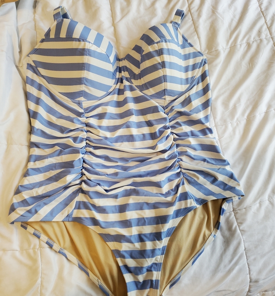 OLD NAVY SWIMSUIT 3X NWT